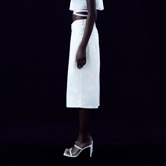 RARE Zara Minimalist Strappy Leather Heeled Sandal - Picture 5 of 16